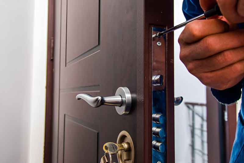 Residential locksmith services in Los Angeles